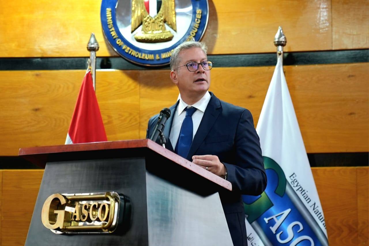 البترول تعتزم الحفاظ على معدلات إنتاج النفط والغاز وإيقاف التناقص
